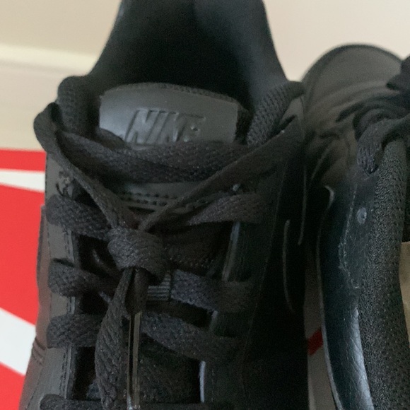 Women’s Nike Ebernon Low Sneakers Sz 10 - Picture 8 of 9